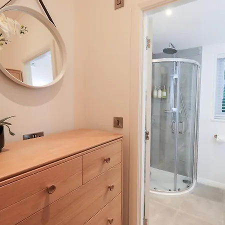 בית נופש Unique Luxury ווינדרמר