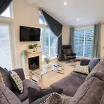 Unique Luxury Windermere