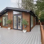 Unique Luxury * Windermere